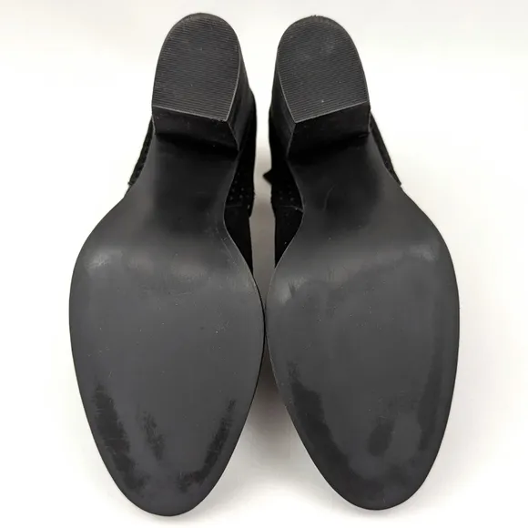 Steve Madden Shepp Perforated Suede Boot Notched Whipstitched Block Heel Black 9
