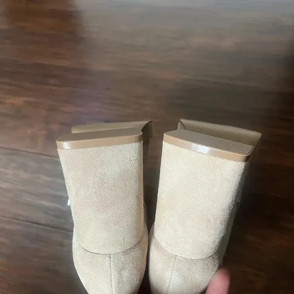 Steve Madden Tan Suede Boots-NWT- Size 8.5-party clique