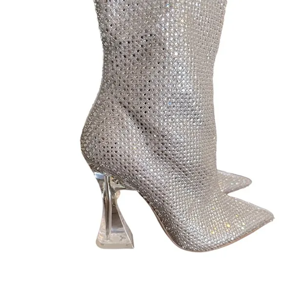 Steven Madden Booties Boots Vivy Silver Sparkle Shiny Gem Boots - size 6M