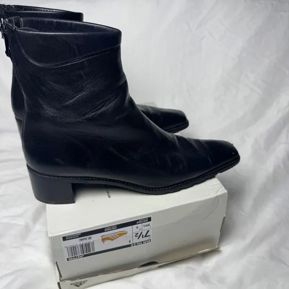 Stuart Weitzman Boots  Black Leather Ankle Square Toe Block Heel  Women