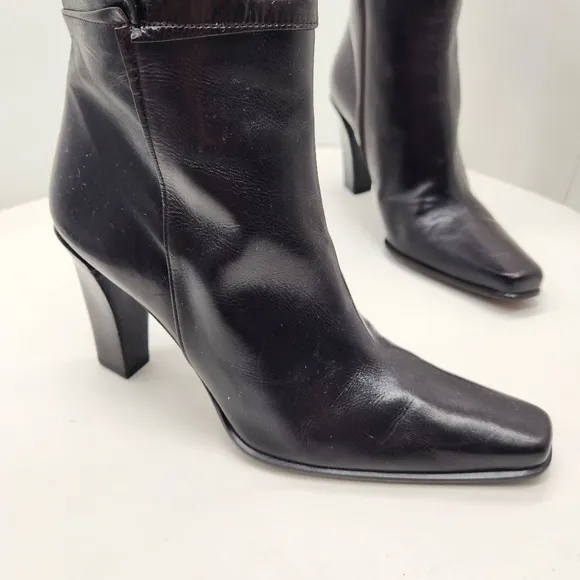 Stuart Weitzman boots women's 7B brown glossy leather high heel mid calf luxury