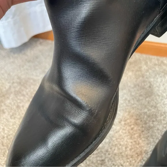 STUART WEITZMAN- Knee High Riding Boot Saffiano Leather Jumping Boot Size 9.5