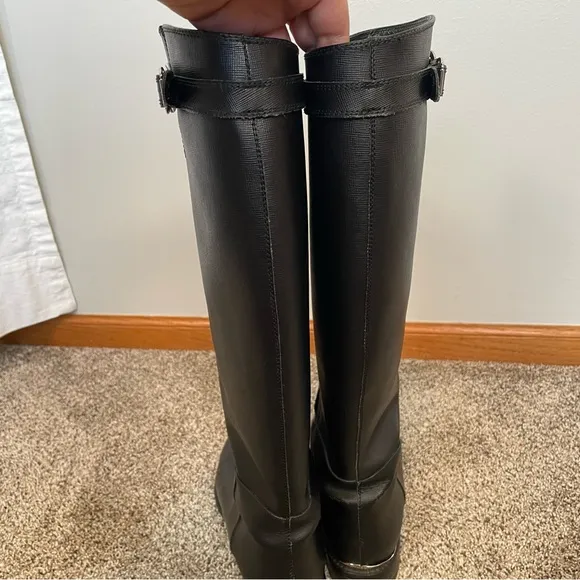 STUART WEITZMAN- Knee High Riding Boot Saffiano Leather Jumping Boot Size 9.5