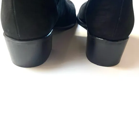 Stuart Weitzman knee-high suede boots, size 7