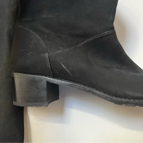 Stuart Weitzman knee-high suede boots, size 7