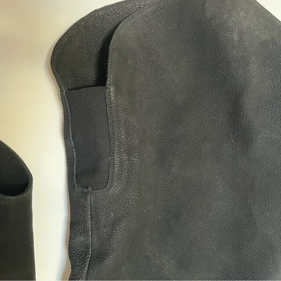 Stuart Weitzman knee-high suede boots, size 7