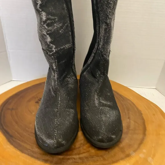 Stuart Weitzman SHIMMER Size youth 4 Riding Boots