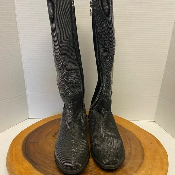 Stuart Weitzman SHIMMER Size youth 4 Riding Boots