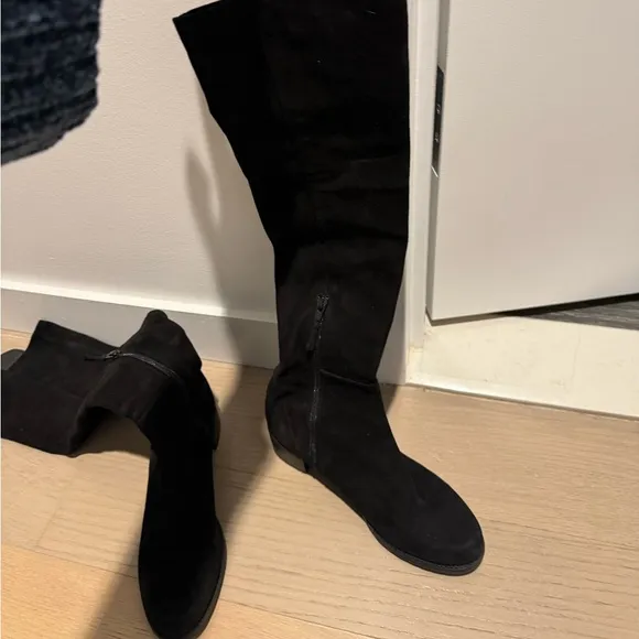 Stuart Weitzman Suede Black Knee High Boots
