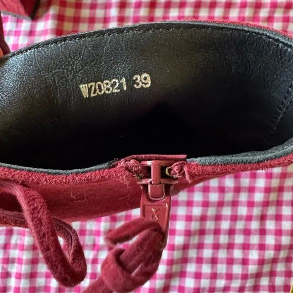 Stuart Weitzman Suede bordeaux boots