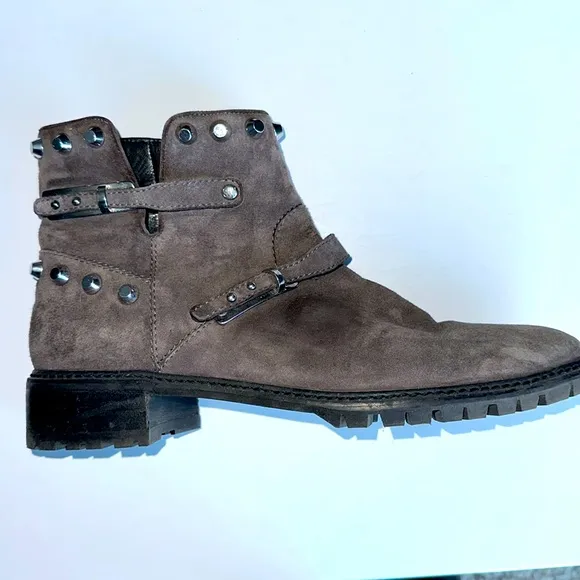 Stuart Weitzman Women's Go West Londra Gray Suede Studded Boots Size 10‎