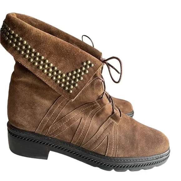 Stuart Weitzman Yadastud Brown Suede Bronze Stud Moto Ankle Boots Size 8M