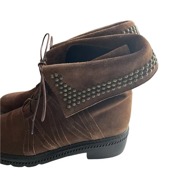 Stuart Weitzman Yadastud Brown Suede Bronze Stud Moto Ankle Boots Size 8M