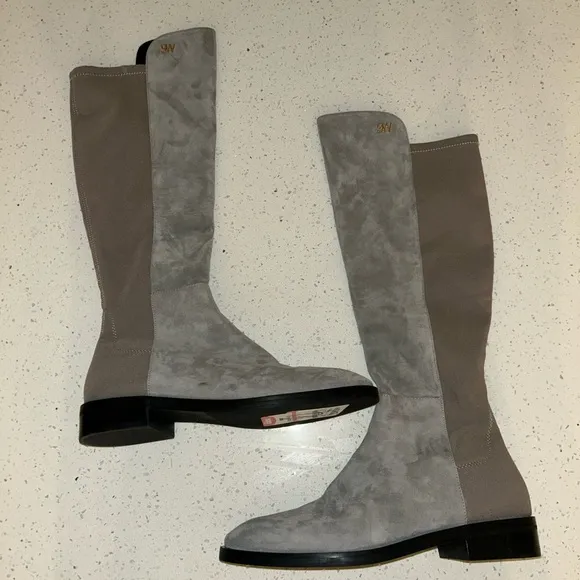 Stuart Weitzman’s `Keelan City’ boots