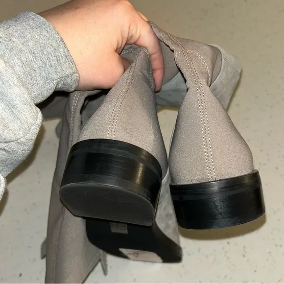 Stuart Weitzman’s `Keelan City’ boots