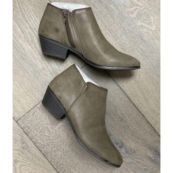 Style &amp; Co - Wileyy Ankle Booties - Size 8 - NIB