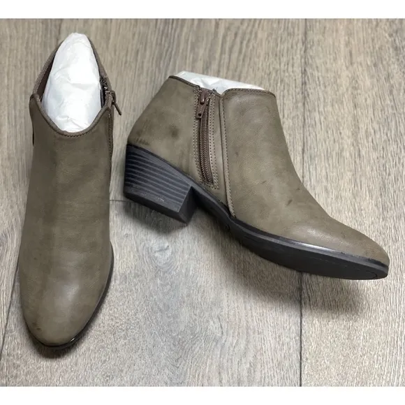 Style &amp; Co - Wileyy Ankle Booties - Size 8 - NIB