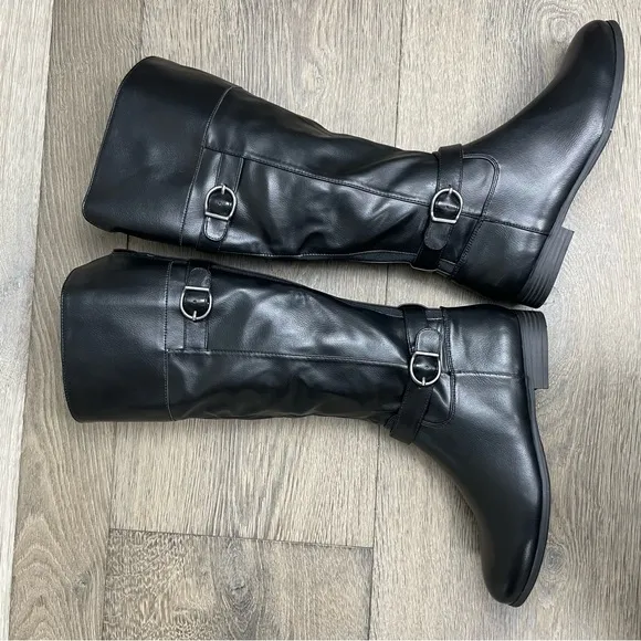 STYLE &amp; COMPANY Black Buckle Accent Slip Resistant Kezlin Heel Riding Boot NIB