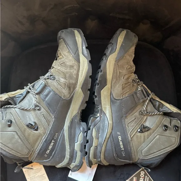 SUPERSALE! 💰💰💰Salomon Men's Hiking Boots - Brown and Black