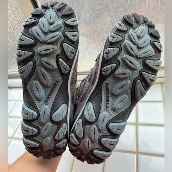 Sz 40.5 Merrell Performance Footwear High Top Waterproof Hiking Boots