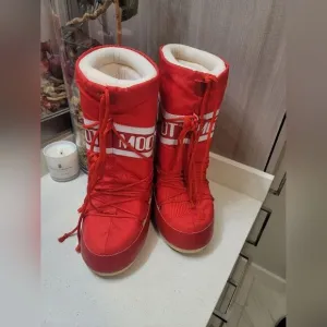 Tecnica Moon Boots 7/8.5