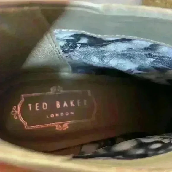 Ted Baker London Lorca zipper back heeled ankle booties