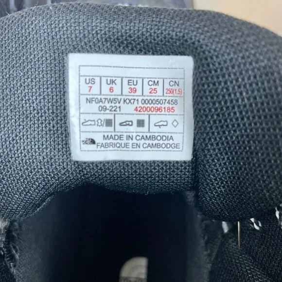 The North Face Fastpack Hiker Mid Waterproof Boots Kids 7