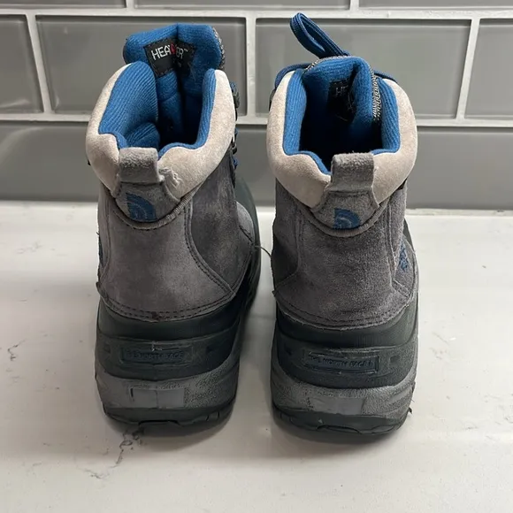 The North Face Kids (Big Kid) 4 Grey Rounded-toe Snow Boots