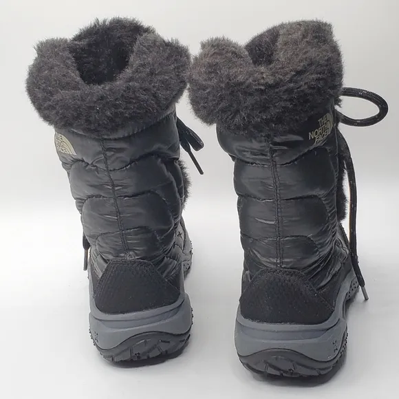 The North Face Nuptse II Fur boots size 11