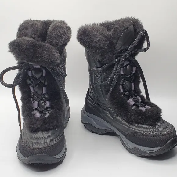 The North Face Nuptse II Fur boots size 11