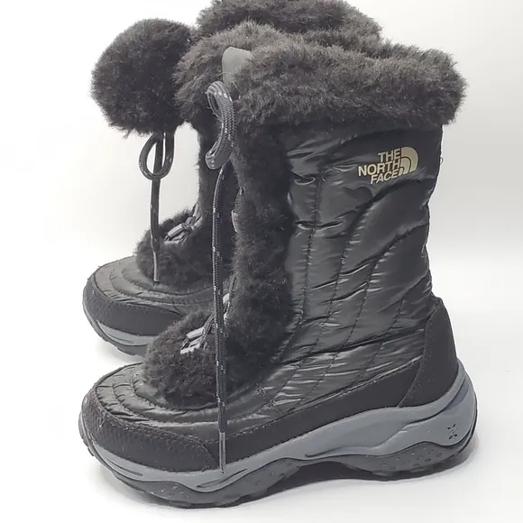 The North Face Nuptse II Fur boots size 11