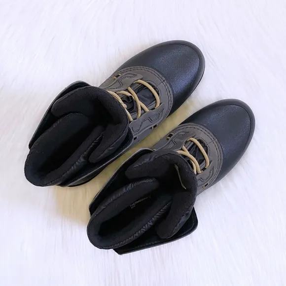 The North Face Shellista IV Shorty Waterproof Insulated Snow Boots