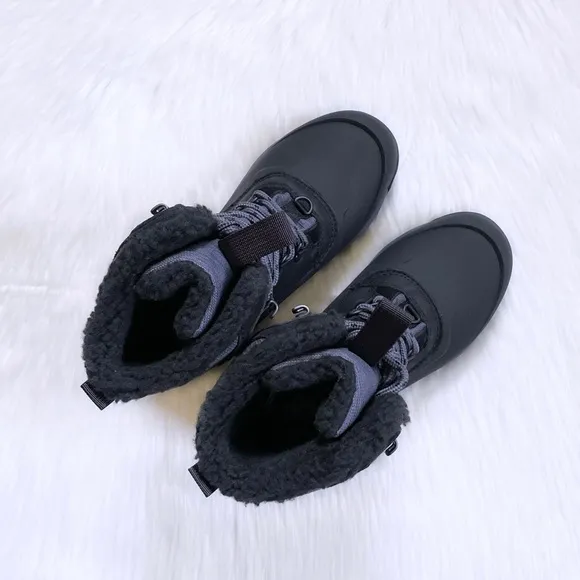 The North Face Women’s Chilkat V 400 Waterproof Boots