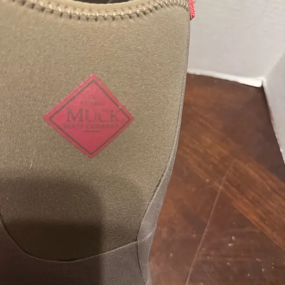 The Original Muck Boots Big Kids Hale Rain Waterproof Boots 4