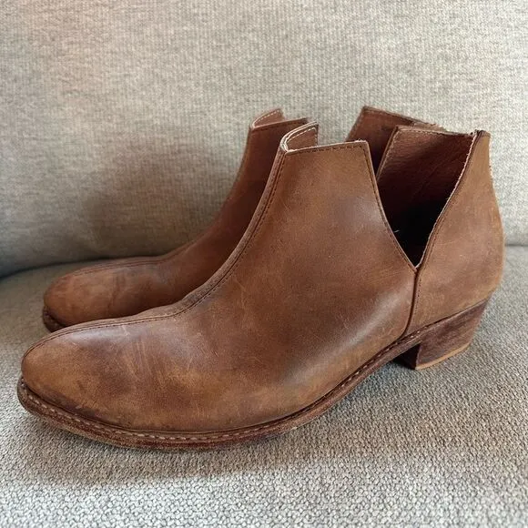 The Root Collective Blythe Booties in Chestnut Handmade Leather Boots Size 11