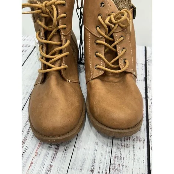 Thereabouts Girl's Tan Lilly Piper Stacked Heel Hiking Boots Size 6 Medium NWT