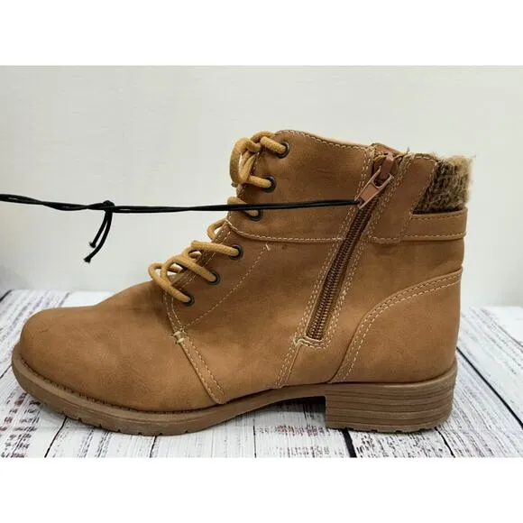 Thereabouts Girl's Tan Lilly Piper Stacked Heel Hiking Boots Size 6 Medium NWT