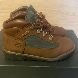 Timberland Beef &amp; Broccoli Boots Kids - SZ 3 Y
