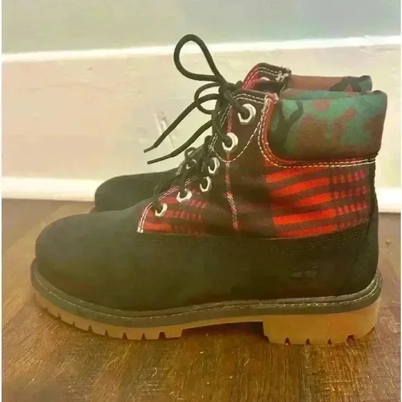 Timberland Heritage Juniors 2 WATERPROOF 6” Nubuck Black Red Plaid Camo Boots