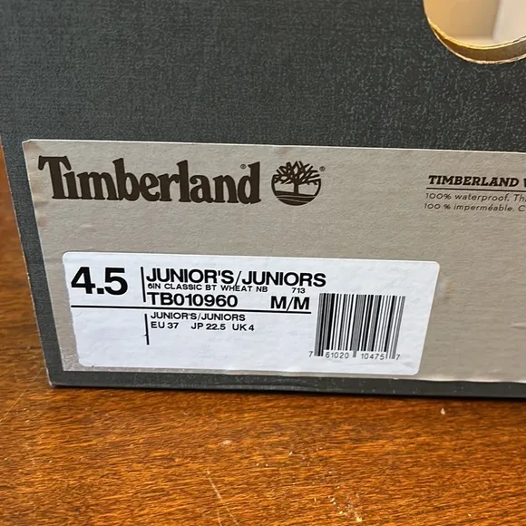 Timberland juniors boots 4.5. Waterproof boot. Wheat