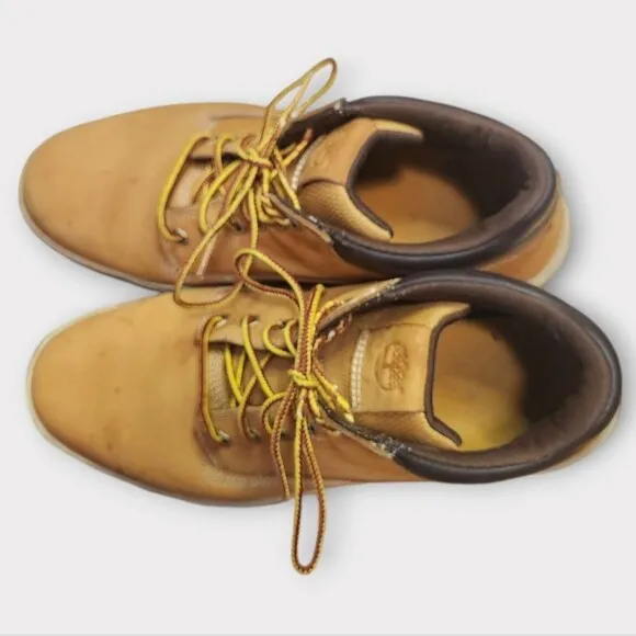 Timberland Maple Grove Leather Chukka Boots in Wheat Nubuck 10
