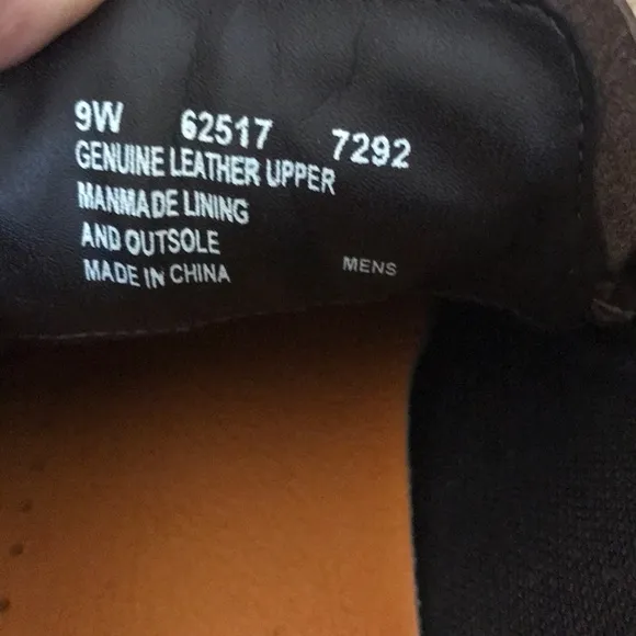 Timberland Men’s SZ 9W anti fatigue boots .