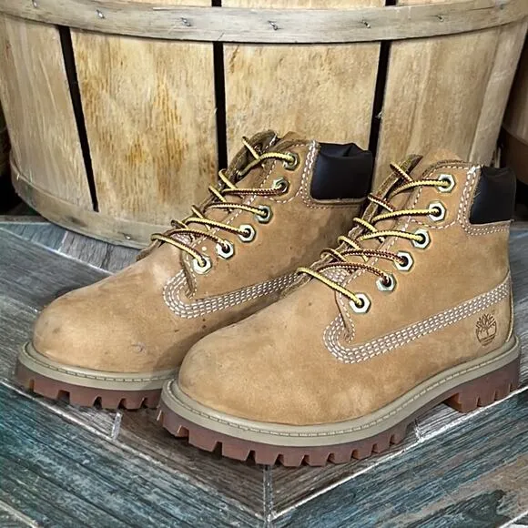 Timberland Toddler 6-Inch Premium Tan Nubuck Waterproof Classic Boots Youth 9.5