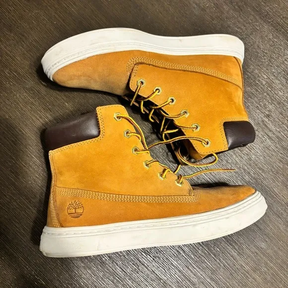 Timberland Women's Londyn 6&quot; Ankle Boot Chukka, Size 7.5