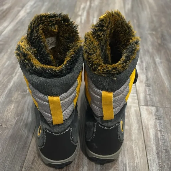 Timberland Youth Snow Boots Fur-Lined Winter Weather Yellow Blue Kids 6