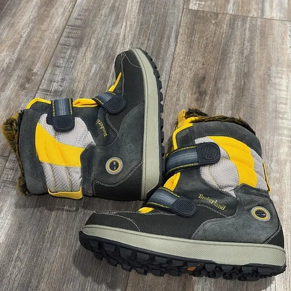 Timberland Youth Snow Boots Fur-Lined Winter Weather Yellow Blue Kids 6