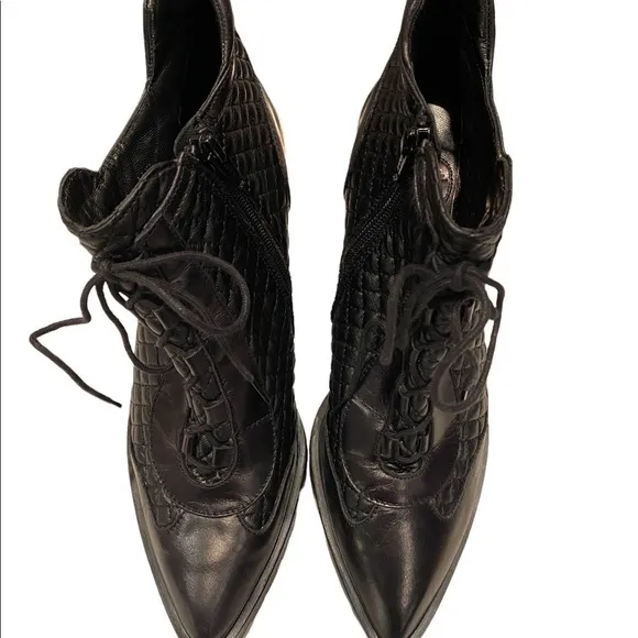 To Be Black Leather High Heel Booties Boots Made in Spain