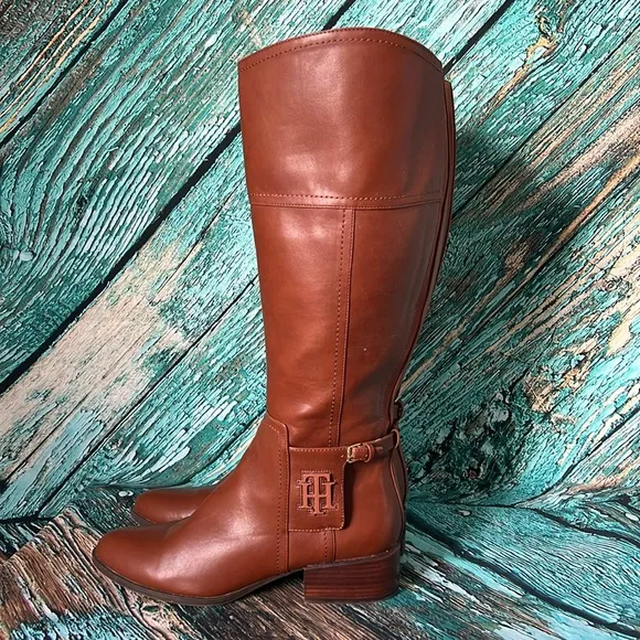 Tommy Hilfiger brown classic riding style boots