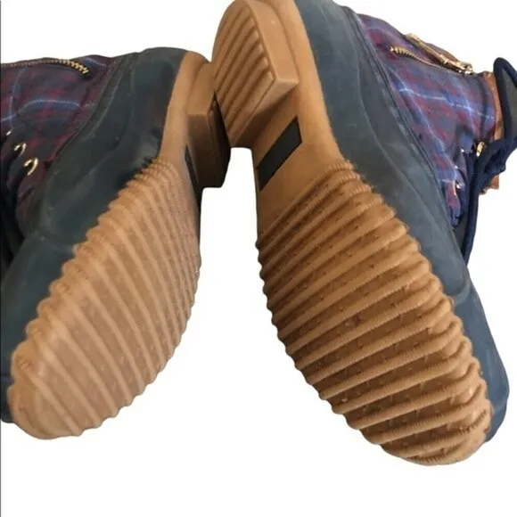 Tommy Hilfiger Roan 7 Preppy Duck Boots Leather Flannel Plaid Lace Up Rain Snow