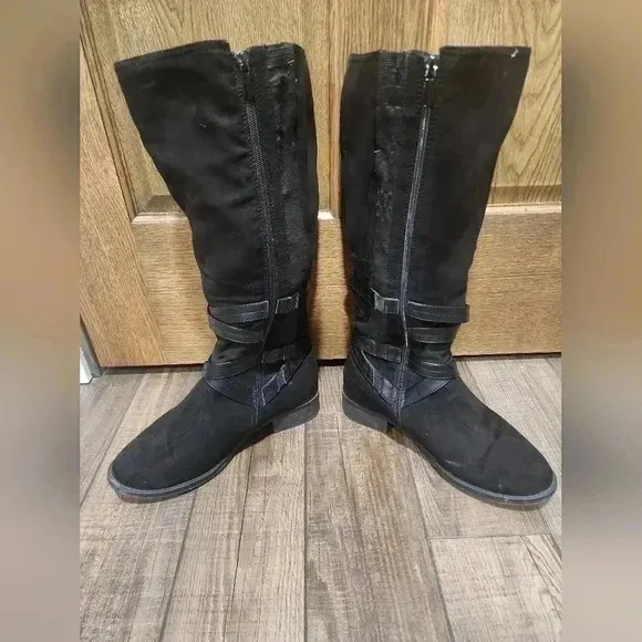 Torrid  Black Knee High Boots Wide Width Size 9 with  Wide Calves Faux Leather